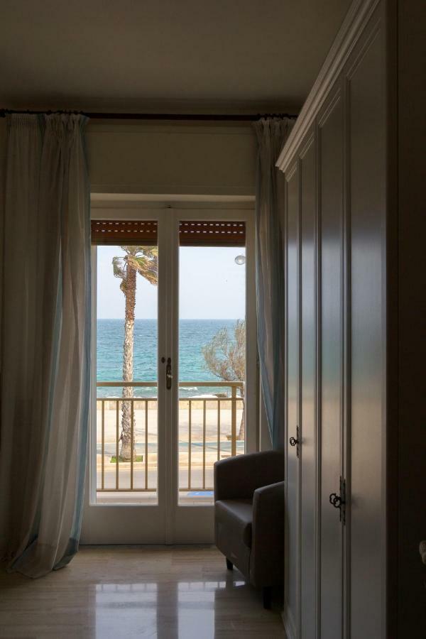Intero Appartamento " Sea Breeze" Mola di Bari Εξωτερικό φωτογραφία